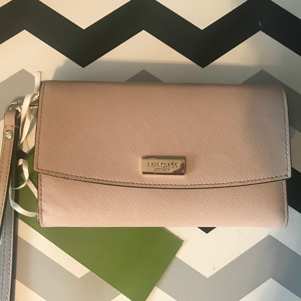 *HOST PICK* ♠️ New Kate Spade Wristlet ♠️